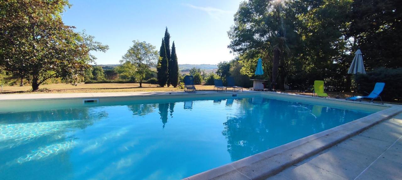 Bed and Breakfast Domaine Les Garrigues Puygaillard-de-Quercy Esterno foto