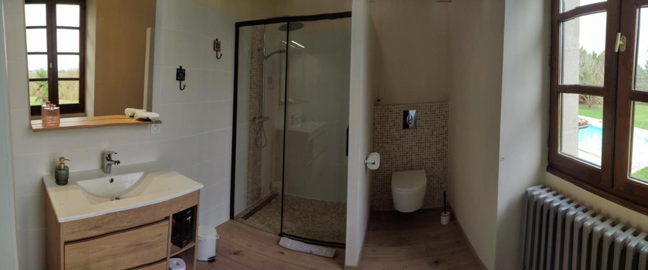 Bed and Breakfast Domaine Les Garrigues Puygaillard-de-Quercy Esterno foto